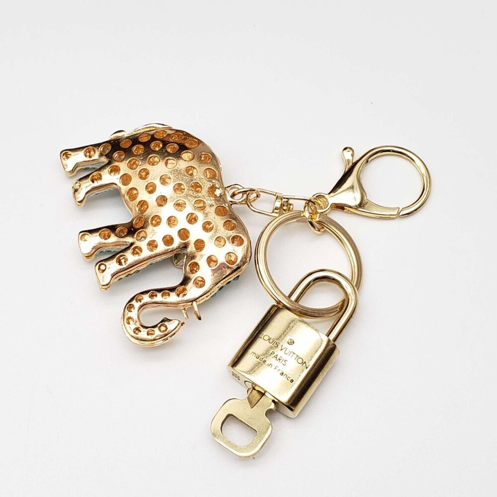 LV Gold Padlock & Key 🔒 Authentic Louis Vuitton Bag Unbranded Elephant Charm - Picture 4 of 6